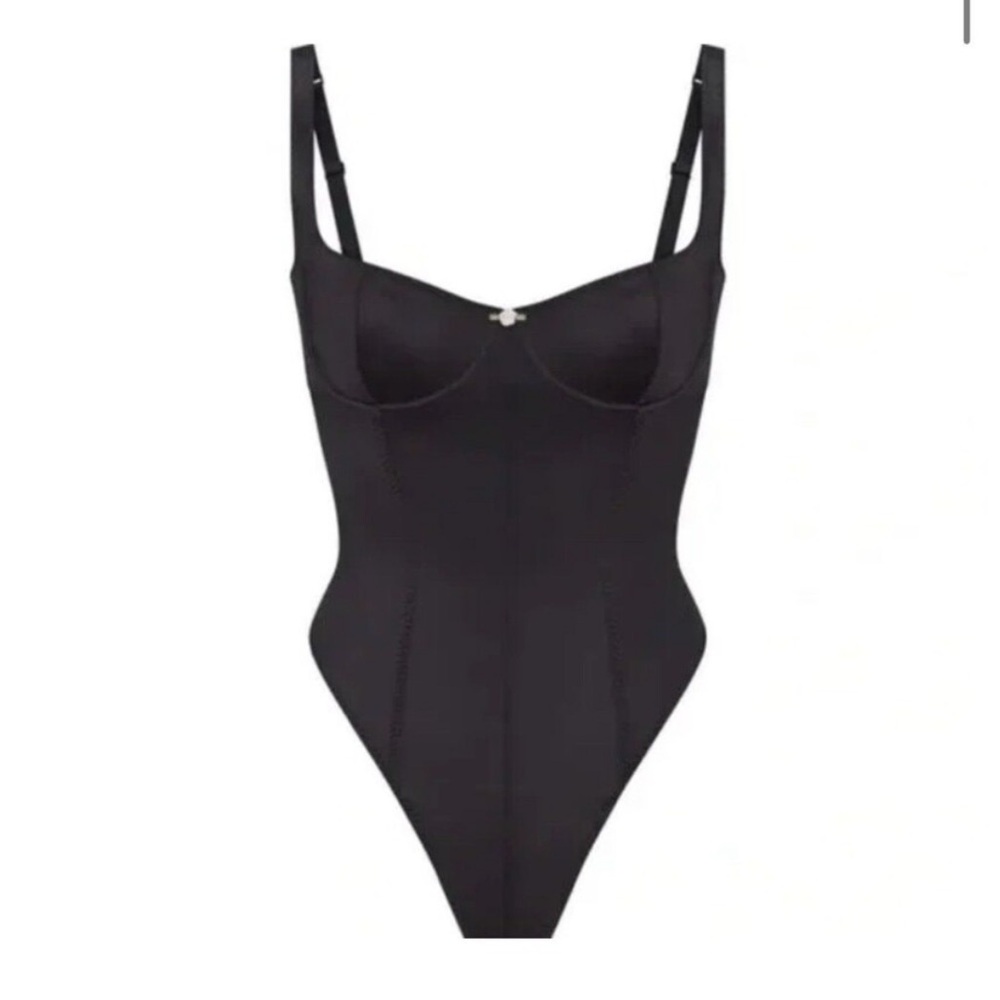SKIMS NWT STRETCH SATIN SILK BLACK UNDERWIRE BODYSUIT - MEDIUM